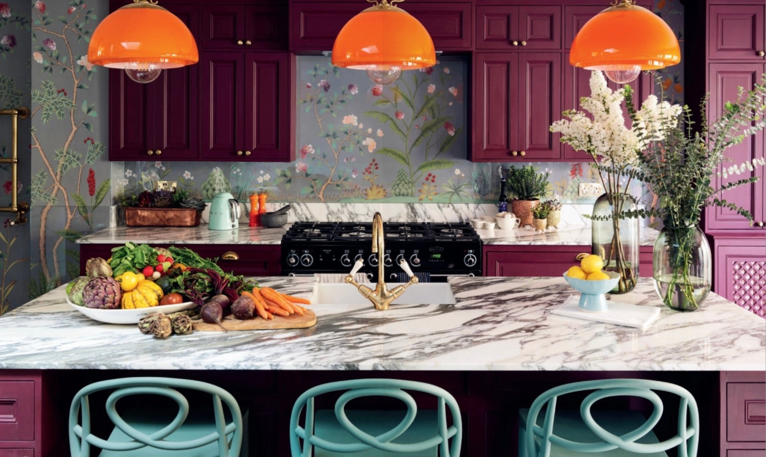 de Gournay: Hand-Painted Interiors book inside