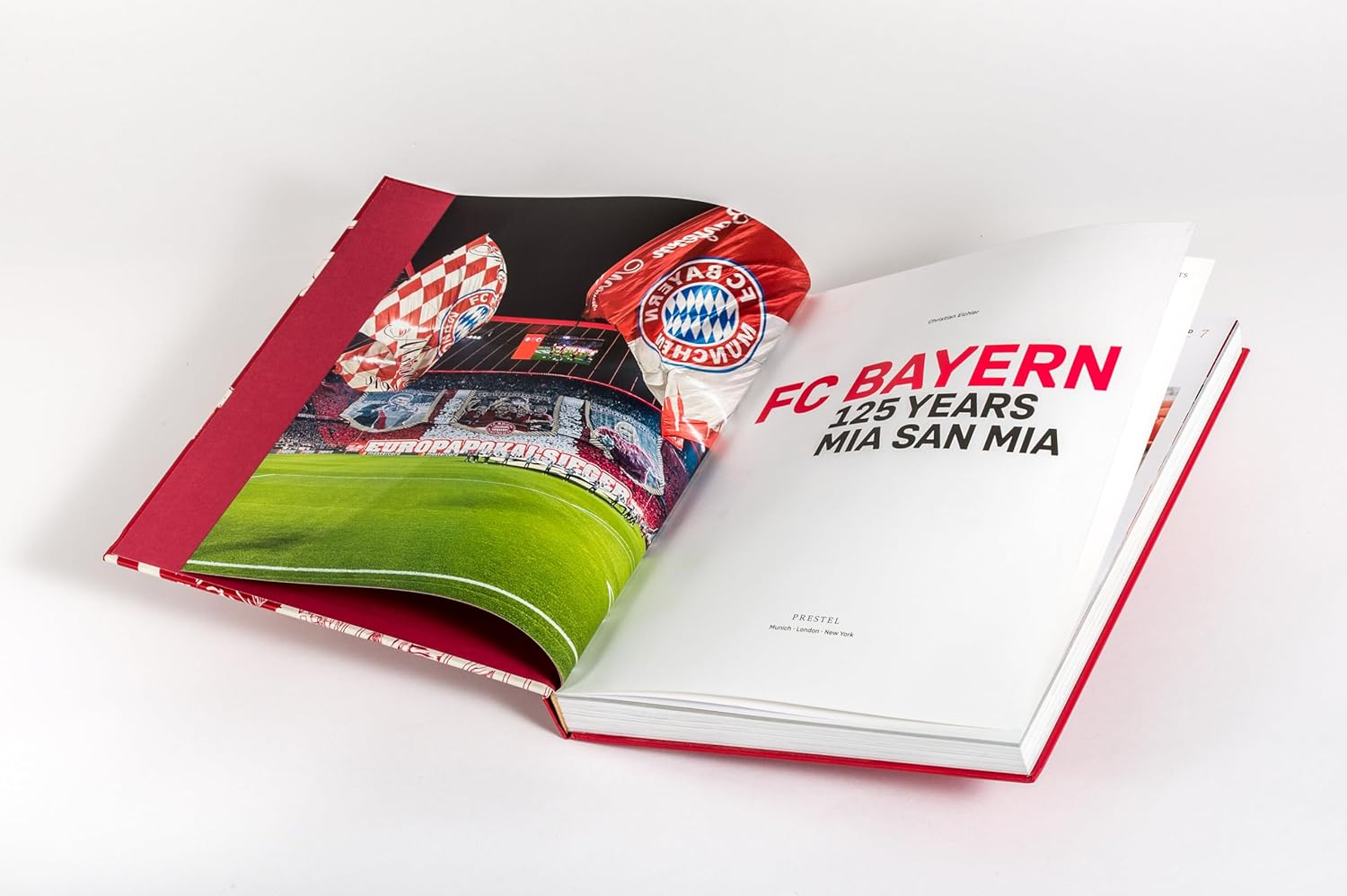 FC Bayern Munich: 125 Years book inside