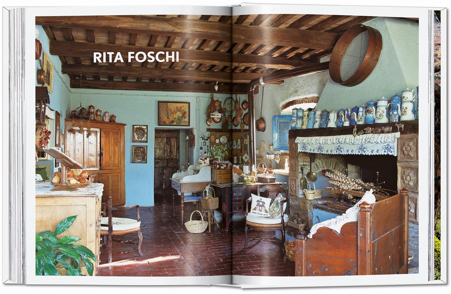 Living in Tuscany book inside