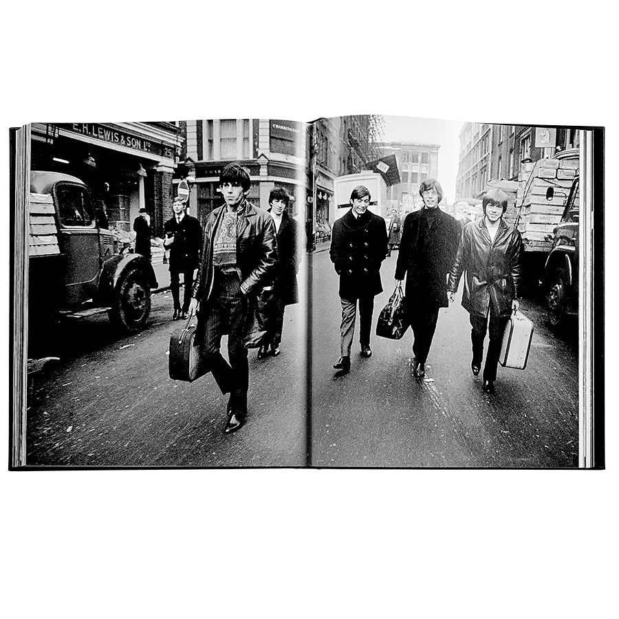 Terry O'Neill's Rock N Roll Album book inside