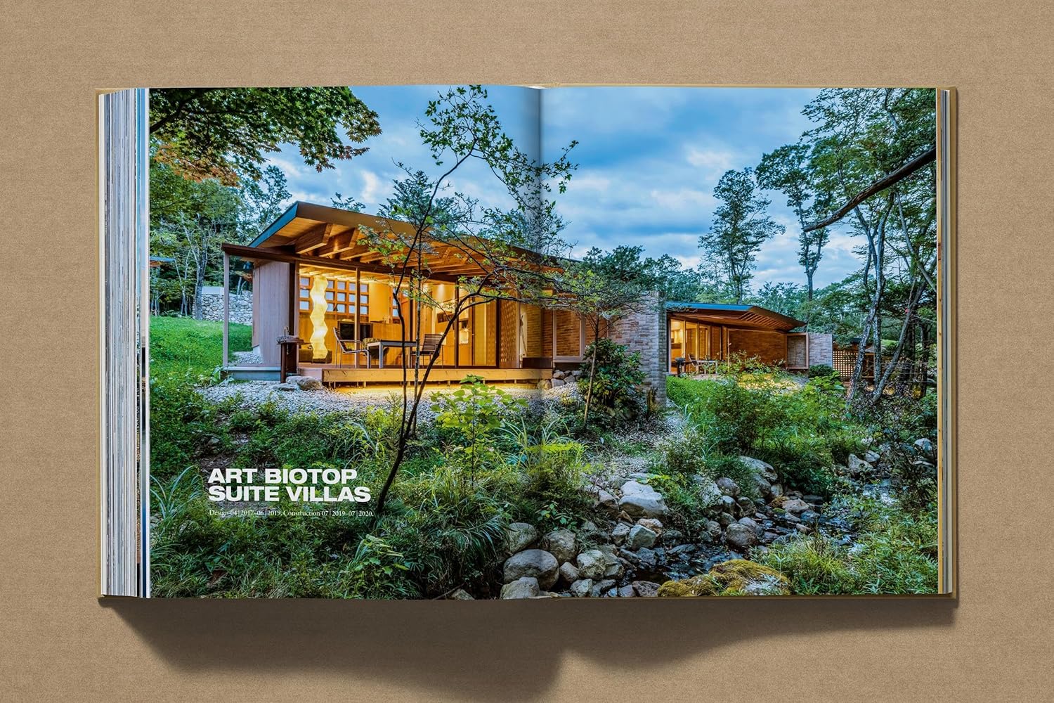 Shigeru Ban: Complete Works book inside